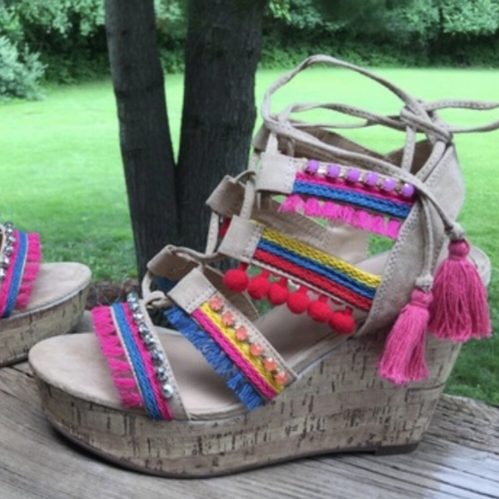 RARE! Colorful, strappy wedge platform sandals! new without tags - Picture 2 of 3